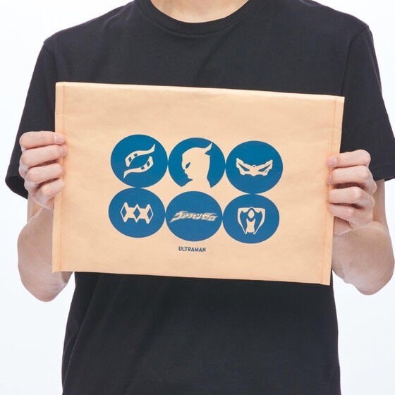 PRE-ORDER : Ultraman Series Multi Case