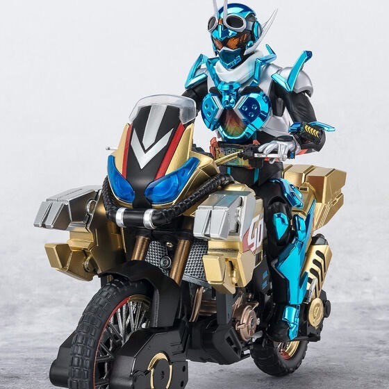 PRE-ORDER : S.H.Figuarts Kamen Rider Gotchard GOLDDASH