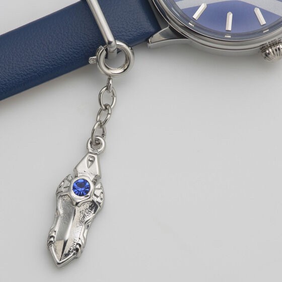 PRE-ORDER : Ultraman Mebius Ultraman Hikari Wristwatch with Charm