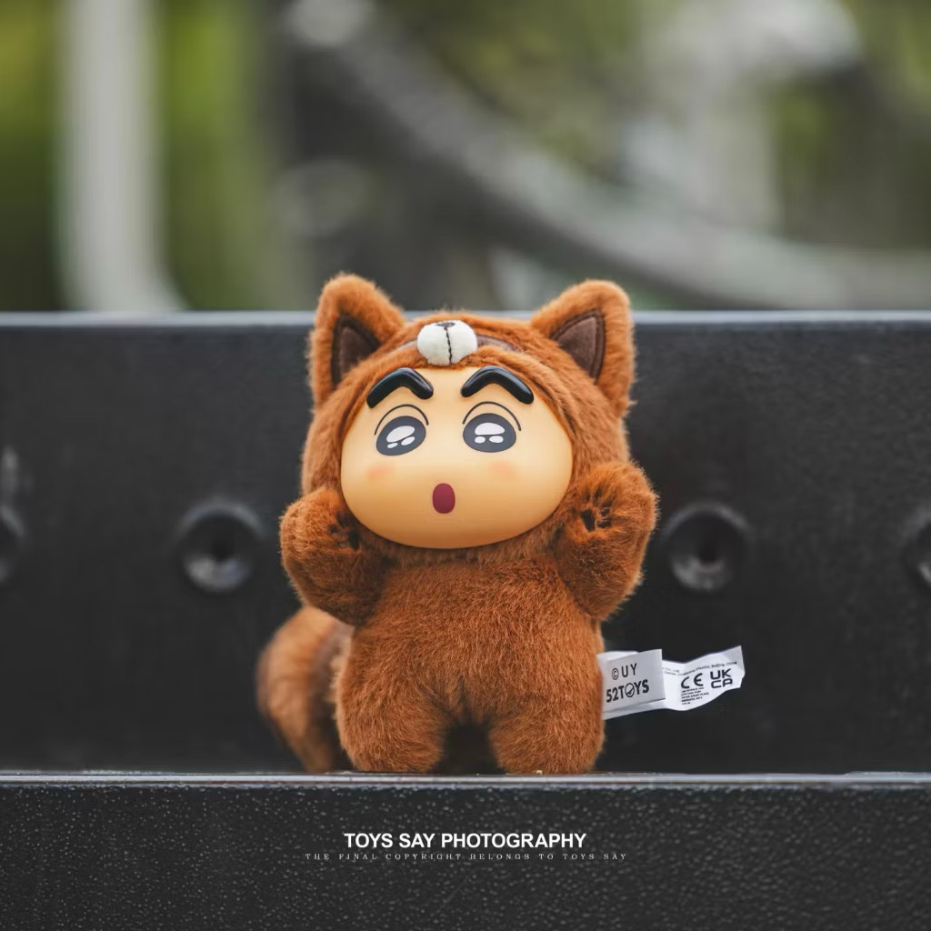 ตุ๊กตาพวงกุญแจ Crayon Shinchan Big Tail Series Plush Pendant Keychain by 52Toys