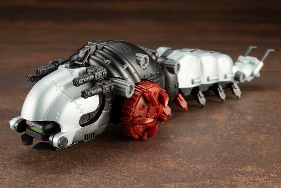 Pre-order : 1/72 Zoids: EZ-006 Molga Full Option Set Plastic Model Kit by Kotobukiya