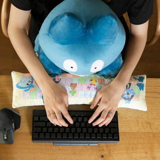 PRE-ORDER : Gonbe PC Cushion