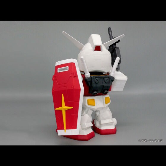 PRE-ORDER : Jumbo Soft Vinyl Figure SD RX-78-2 Gundam (2P Color) -SD Gundam-