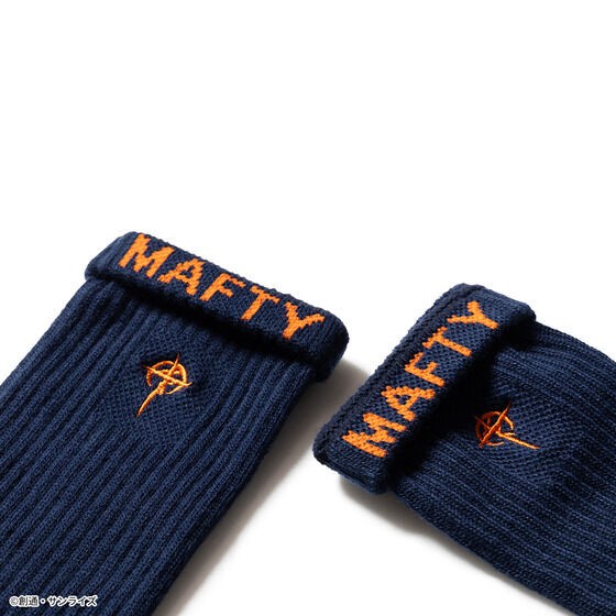 PRE-ORDER : STRICT-G "Mobile Suit Gundam" Basic Socks 3P Set