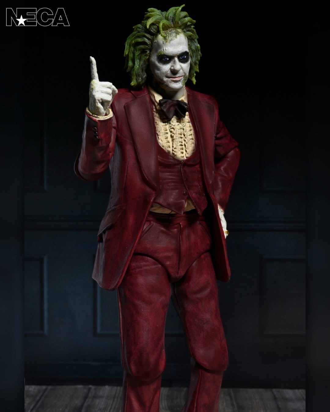 Pre-order : Beetlejuice Beetlejuice Ultimate "Red Tuxedo" Beetlejuice Action Figure by NECA