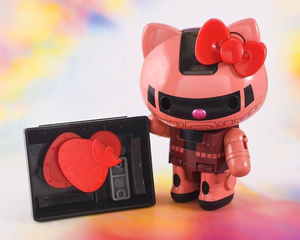 CHOGOKIN Char's Zaku II x Hello Kitty by Bandai