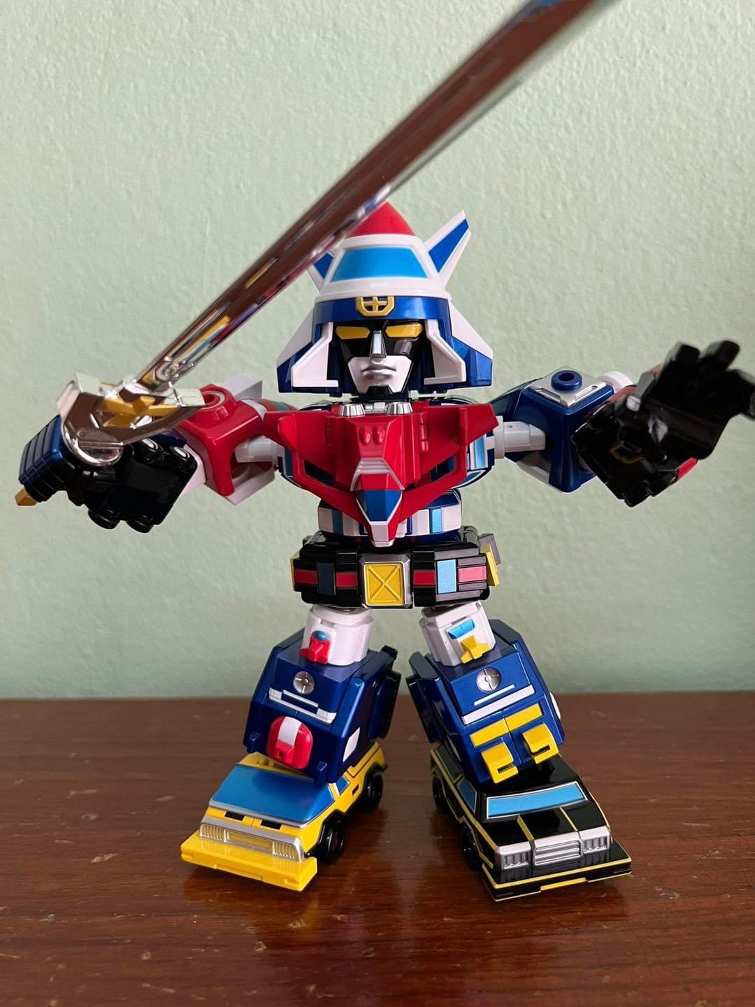 ES Gokin - Dairugger / Voltron Vehicle Force by Action Toys