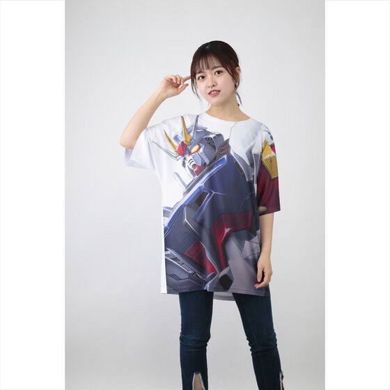PRE-ORDER : Mobile Suit Gundam Full Panel T-shirt