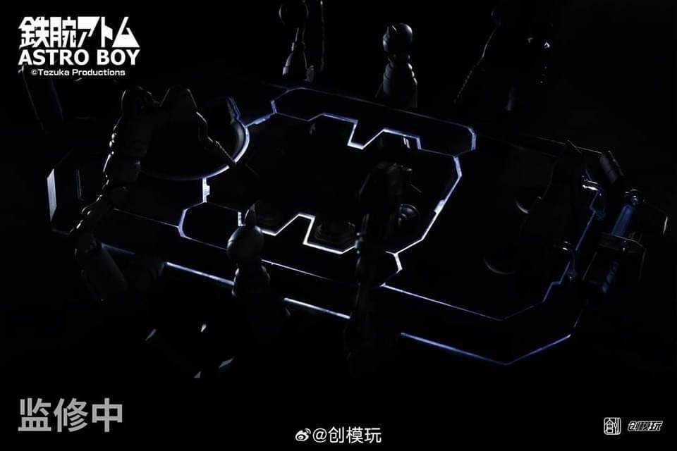 Pre-order : Astro Boy Plastic Model Kit 30 cm! by Tron Model-Kit