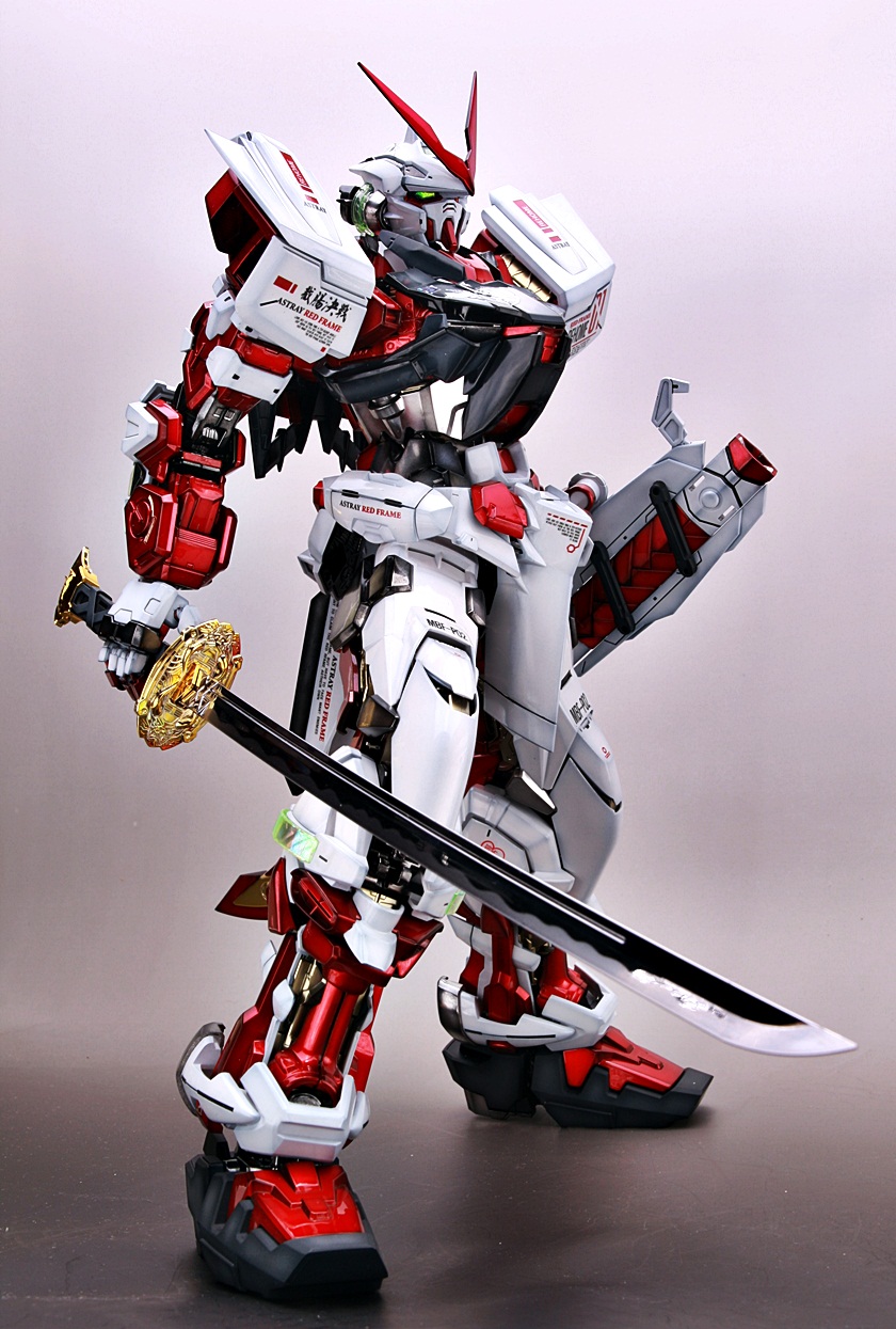 PG 1/60 Gundam Astray Red Frame by Bandai