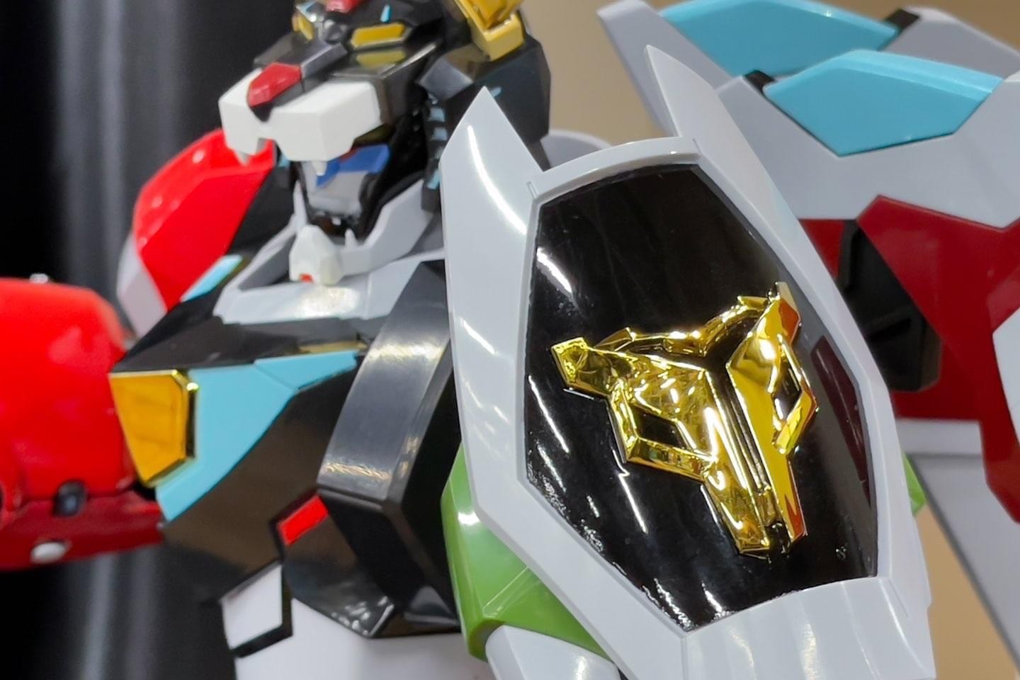 Pre-order : RIOBOT Voltron (Normal ver.) by Sentinel