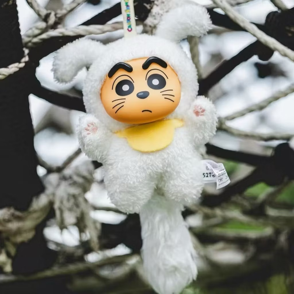 ตุ๊กตาพวงกุญแจ Crayon Shinchan Big Tail Series Plush Pendant Keychain by 52Toys