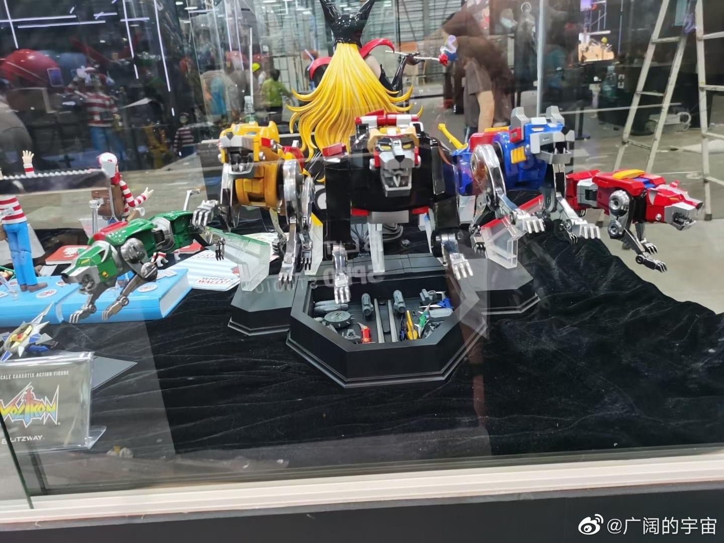 CARBOTIX Voltron by Blitzway x 5Pro Studio