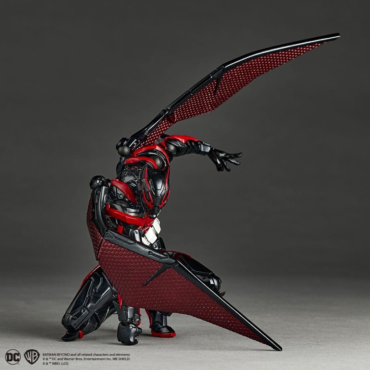 Pre-order : Revoltech Amazing Yamaguchi Batman Beyond by Kaiyodo