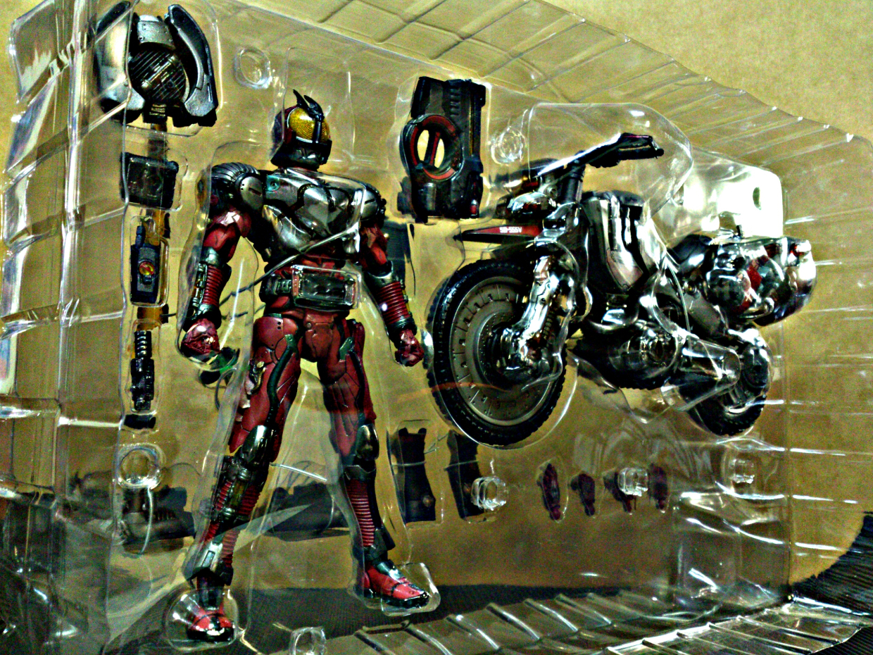 S.I.C Vol.29 Masked Rider Faiz Blaster Form & Auto Vajin by Bandai