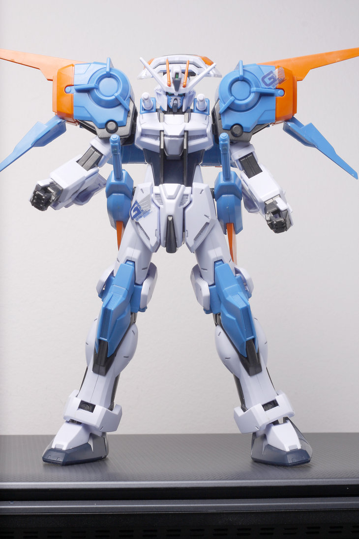 1/100 LG-GAT-X105 Gale Strike Gundam by Bandai