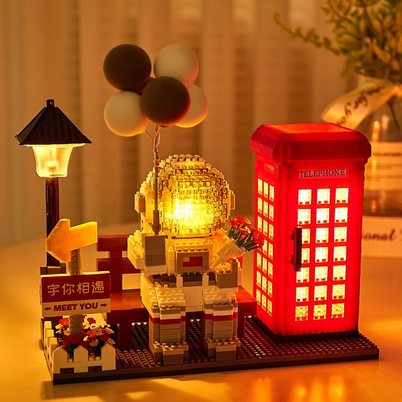 Yapin 6911 Astronaut Meet You 2188pcs