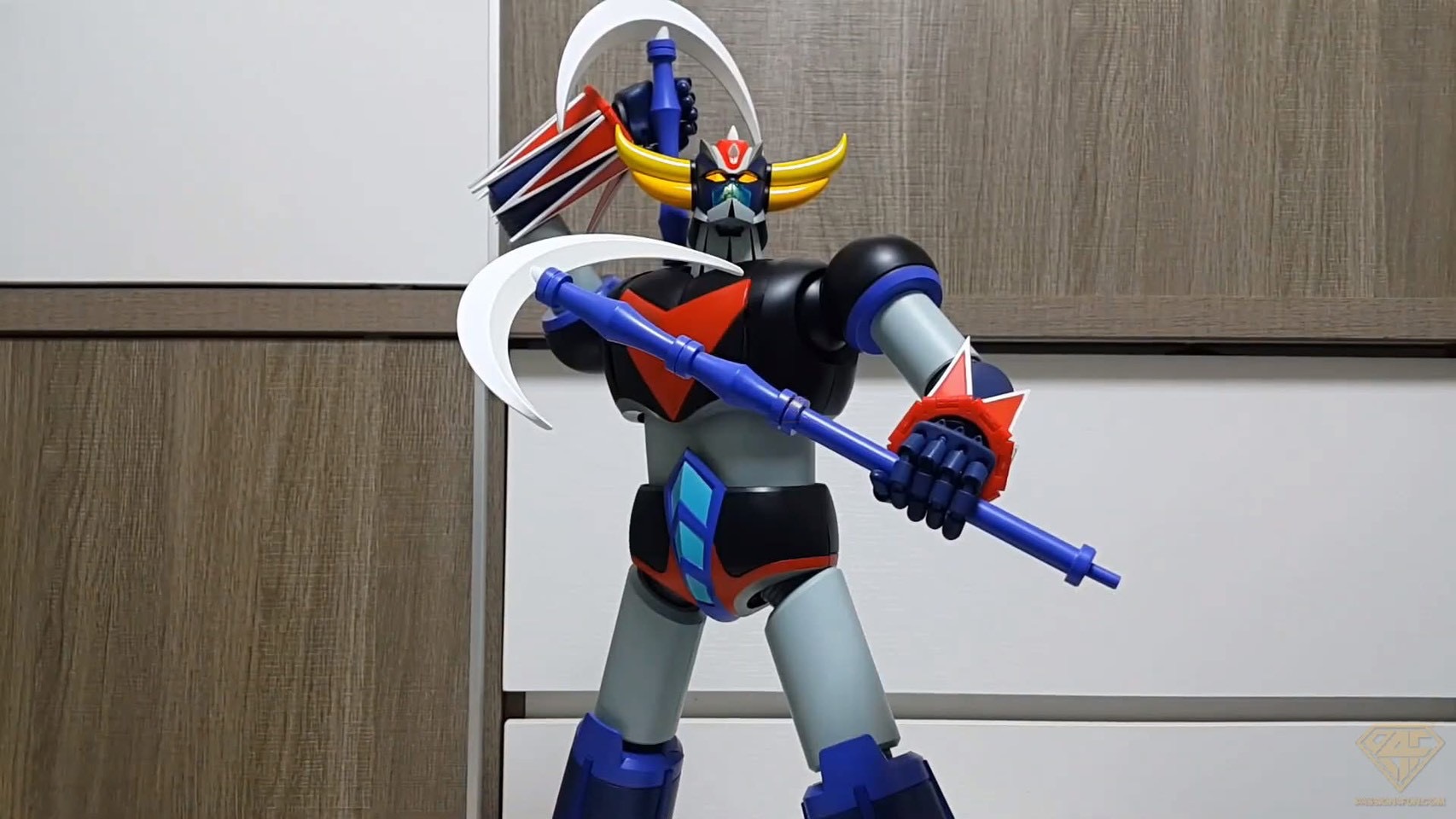GRAND ACTION BIGSIZE MODEL Grendizer Original Color Ver. by Future Quest (Evolution Toy)