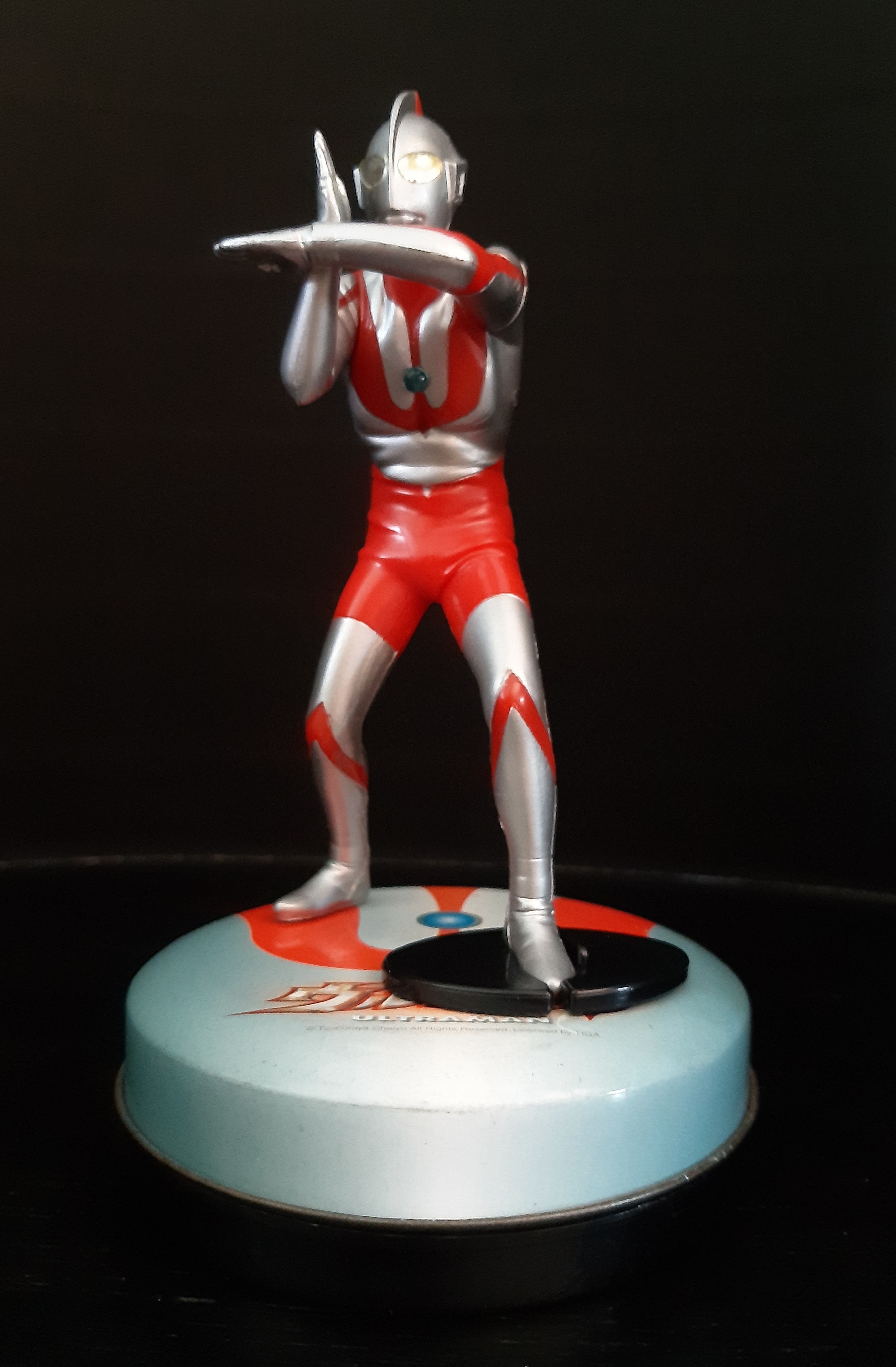 ULTRAMAN + ตลับกลมฝาเหล็ก "อุลตราแมน"