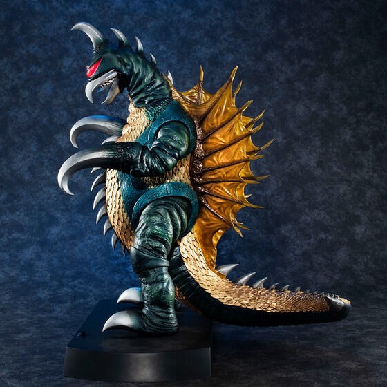 PRE-ORDER : UA Monsters Gigan (1972)