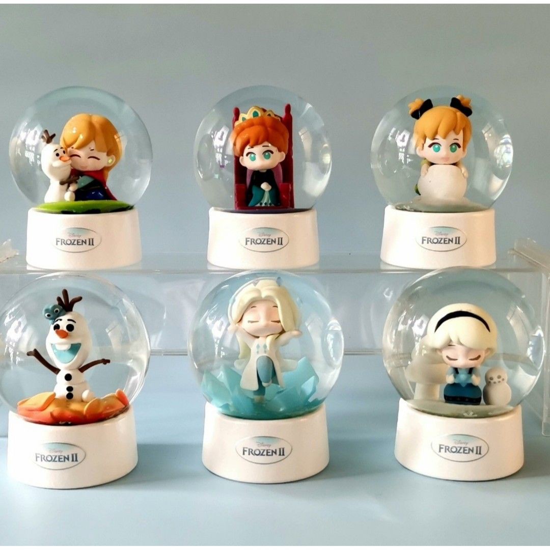 Snow Globe - Disney Frozen II Series x Crystal Ball by 52Toys