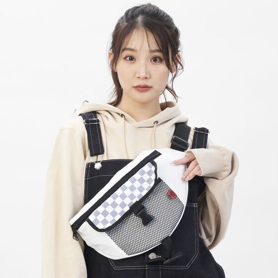 PRE-ORDER : Bakuage Sentai Boonboomger Bun Black/Jou Akuse Shoulder Bag
