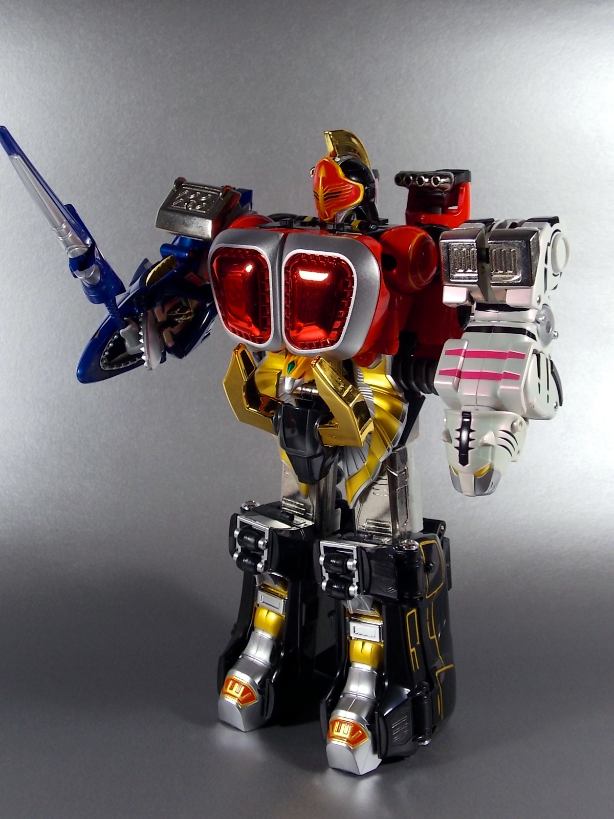 Hyakujuu Sentai Gaoranger - DX Gao Knight (Toys-R-Us exclusive in Japan) by Bandai (มือสองสภาพ 90%)