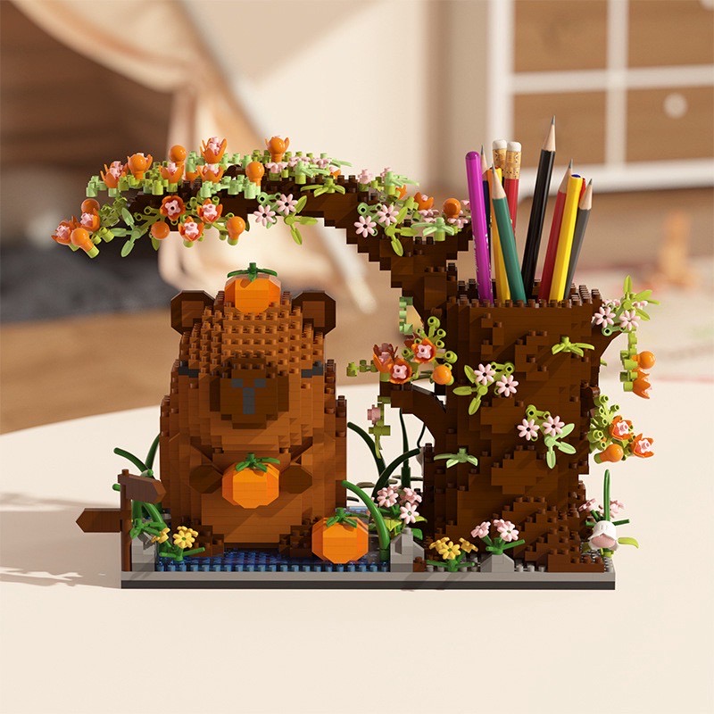 York Block M 3166 - Capybara Tree Pen Holder