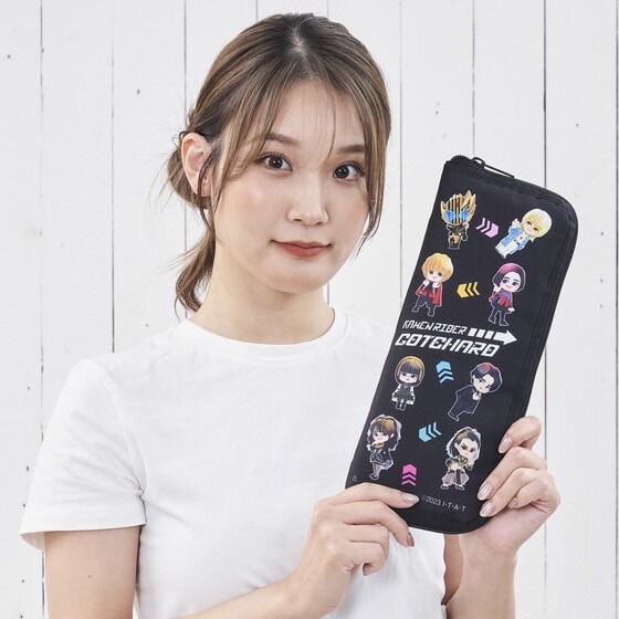 PRE-ORDER : Kamen Rider Gotchard Deformed Umbrella Case