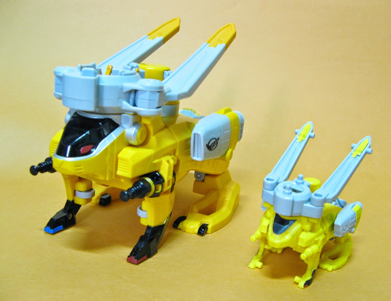 Tokumei Sentai Go-Busters - Buster Machine RH-03 Rabbit by Bandai