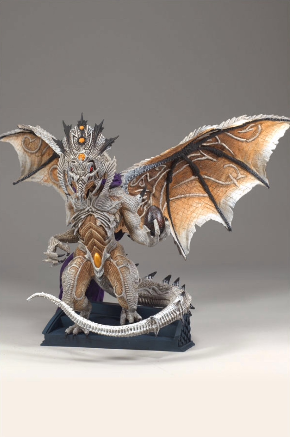 McFarlane’s Fantasy Series 1 - Legend of the Blade Hunters - King Draako