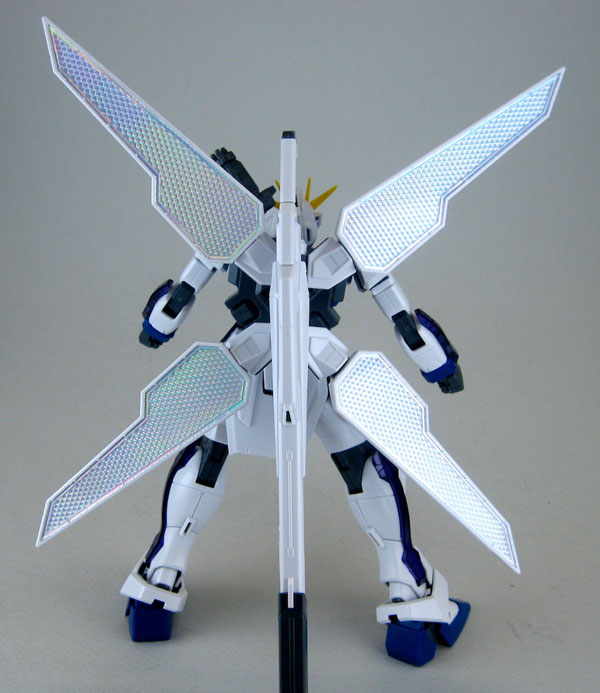 MG 1/100 GX-9900 Gundam X by Bandai