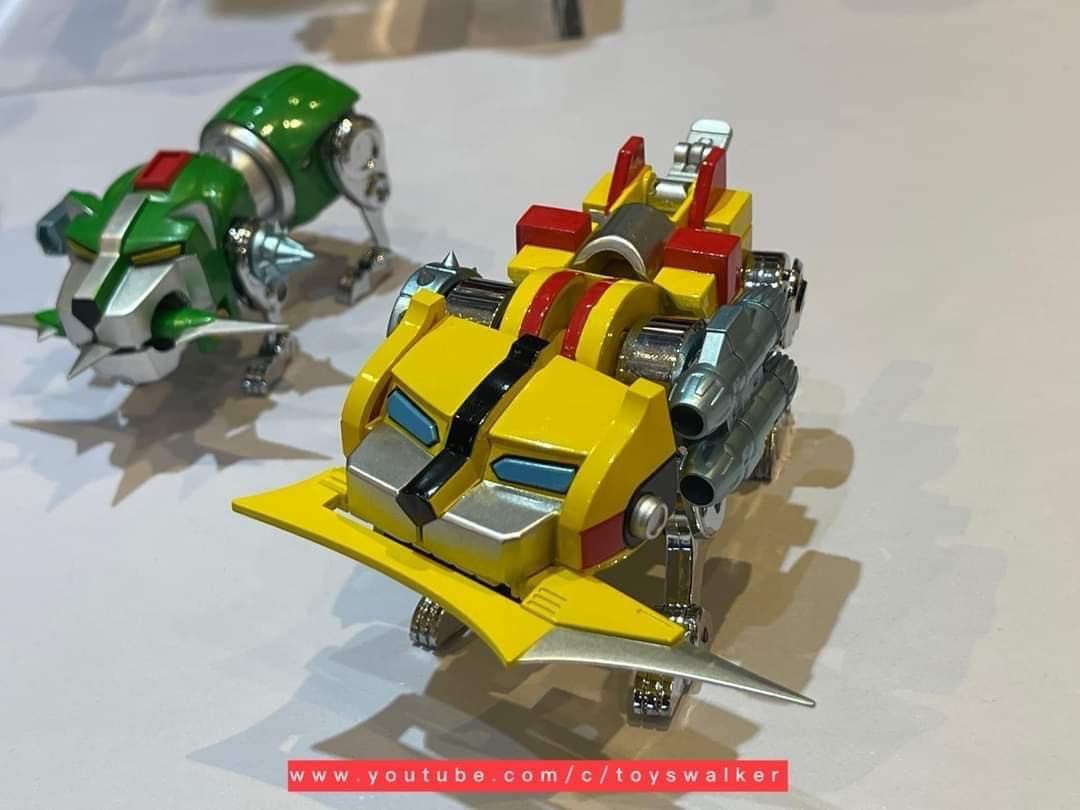 ES Gokin - Golion / Voltron Lion Force by Action Toys