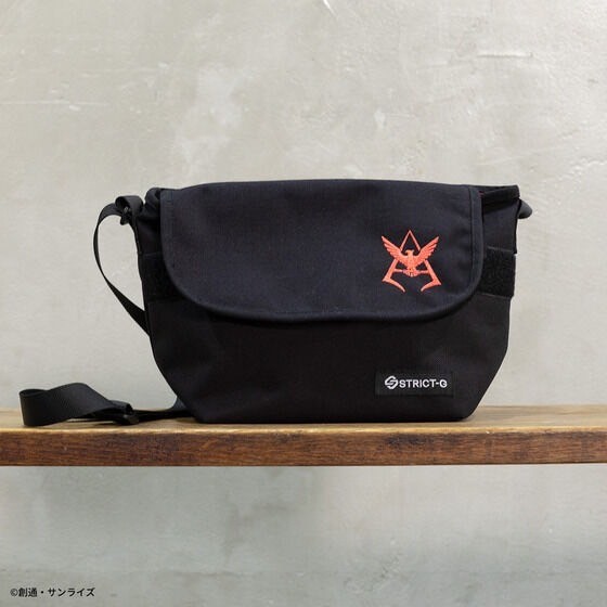 PRE-ORDER : STRICT-G "Mobile Suit Gundam" Basic Mini Shoulder Bag