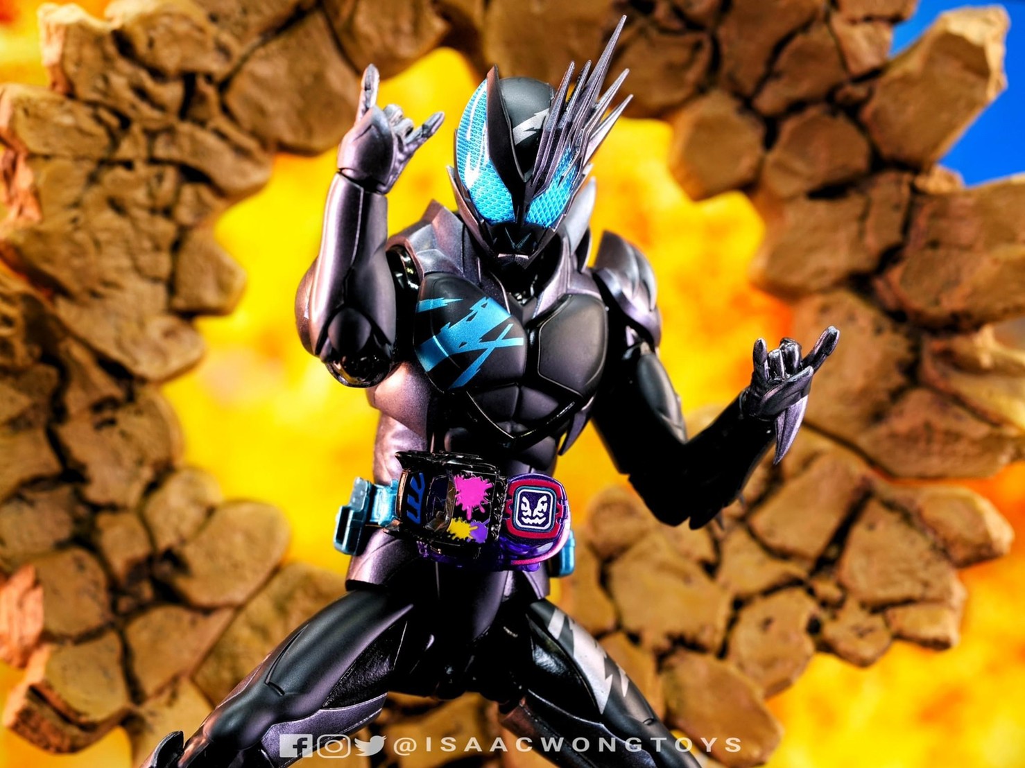 Masked Rider Revice - [TAMASHII NATION 2022] - S.H.Figuarts Kamen Rider Jack Revice by Premium Bandai (Lot JP มีกล่องน้ำตาล)