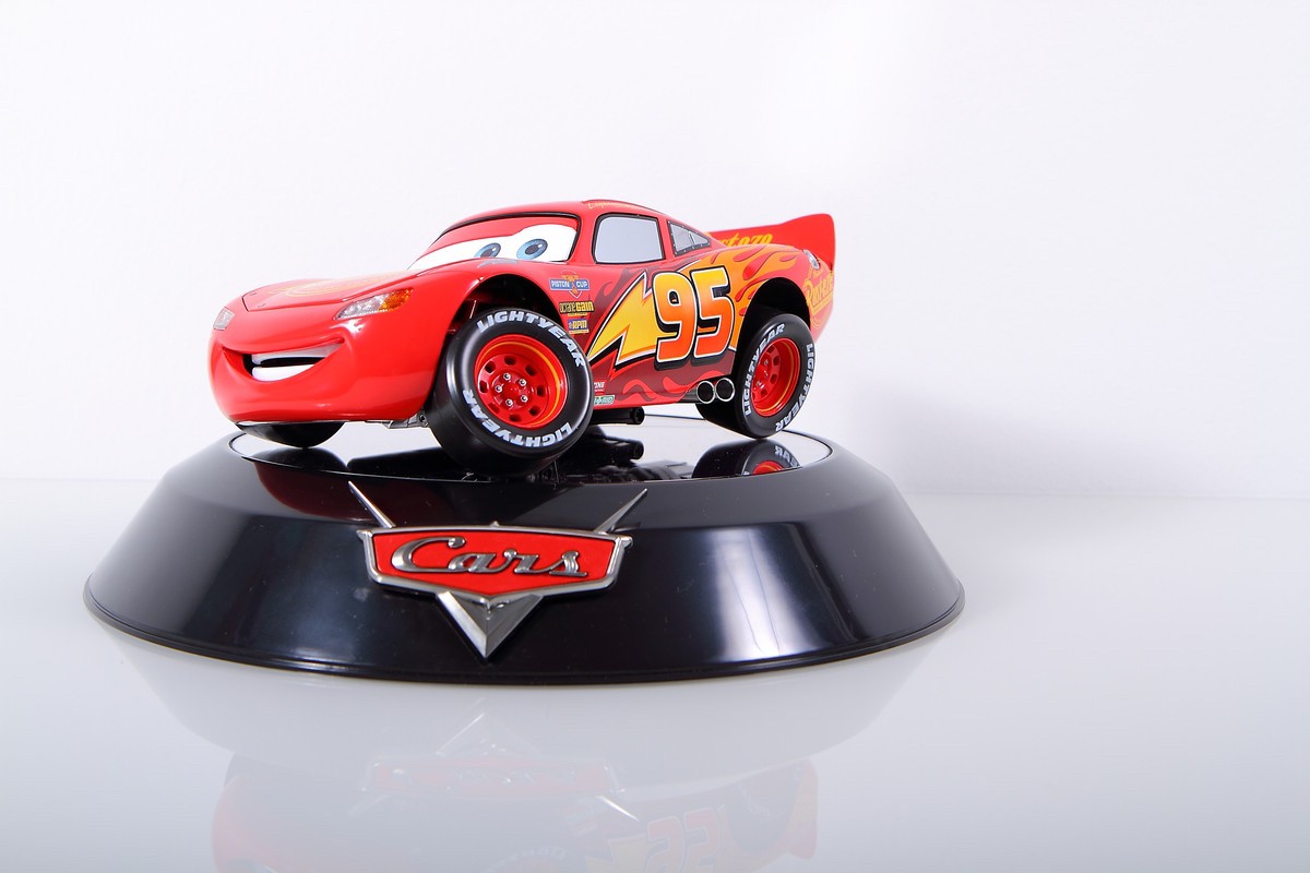 CHOGOKIN - Cars - Lightning McQueen by Bandai