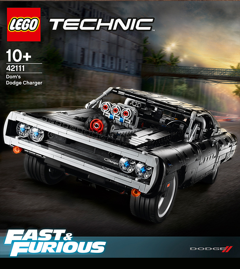 Dom’s Dodge Charger 1077pcs