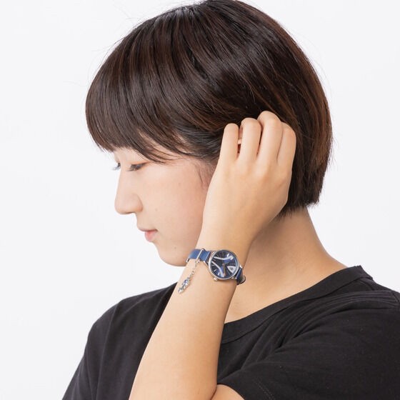 PRE-ORDER : Ultraman Mebius Ultraman Hikari Wristwatch with Charm