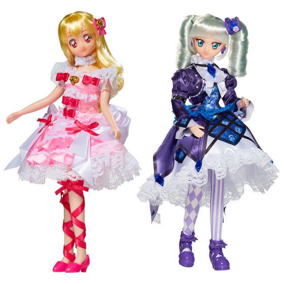 PRE-ORDER : Dress Up Style Aikatsu! (Ichigo Hoshimiya ~Aurora Kiss Coordination Set~ / Yurika Todo ~Goth Magic Coordination Set~)
