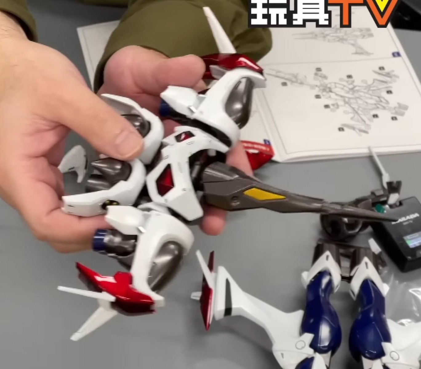 Pre-order : AMAKUNI KIZIN HAKAIOH GENESIC GAOGAIGAR by Sentinel