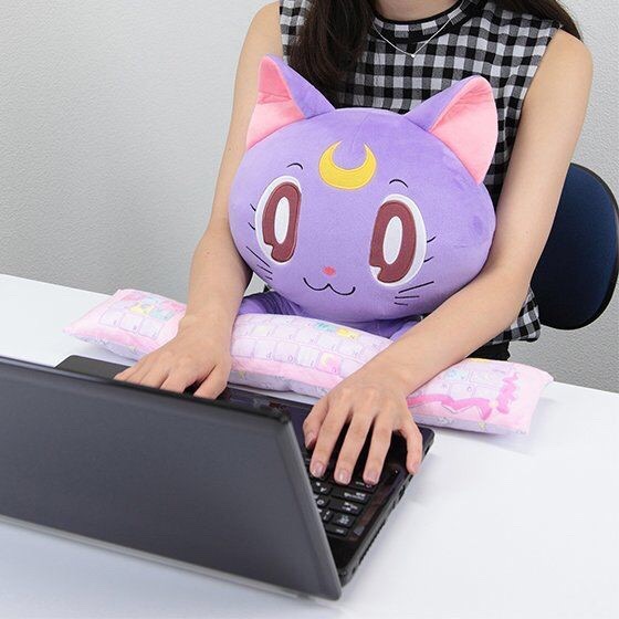 PRE-ORDER : Pretty Guardian Sailor Moon PC Cushion - Luna -