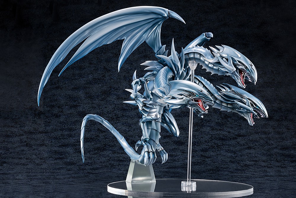 Pre-order : Yu-Gi-Oh! Duel Monsters Blue-Eyes Ultimate Dragon Complete Figure by AmiAmi x AMAKUNI