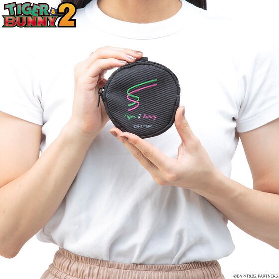 PRE-ORDER : Tiger & Bunny 2 Light Trail Design Circular Pouch