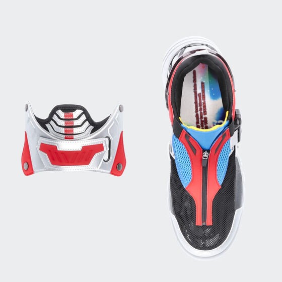 PRE-ORDER : Kamen Rider Kabuto Sneaker | HENSHIN by KAMEN RIDER