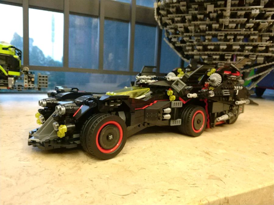 Lepin 07077 The Ultimate Batmobile 1496pcs