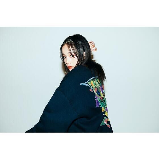 PRE-ORDER : Kamen Rider Gaim | HENSHIN by KAMEN RIDER × FRUIT OF THE LOOM Crew Sweat