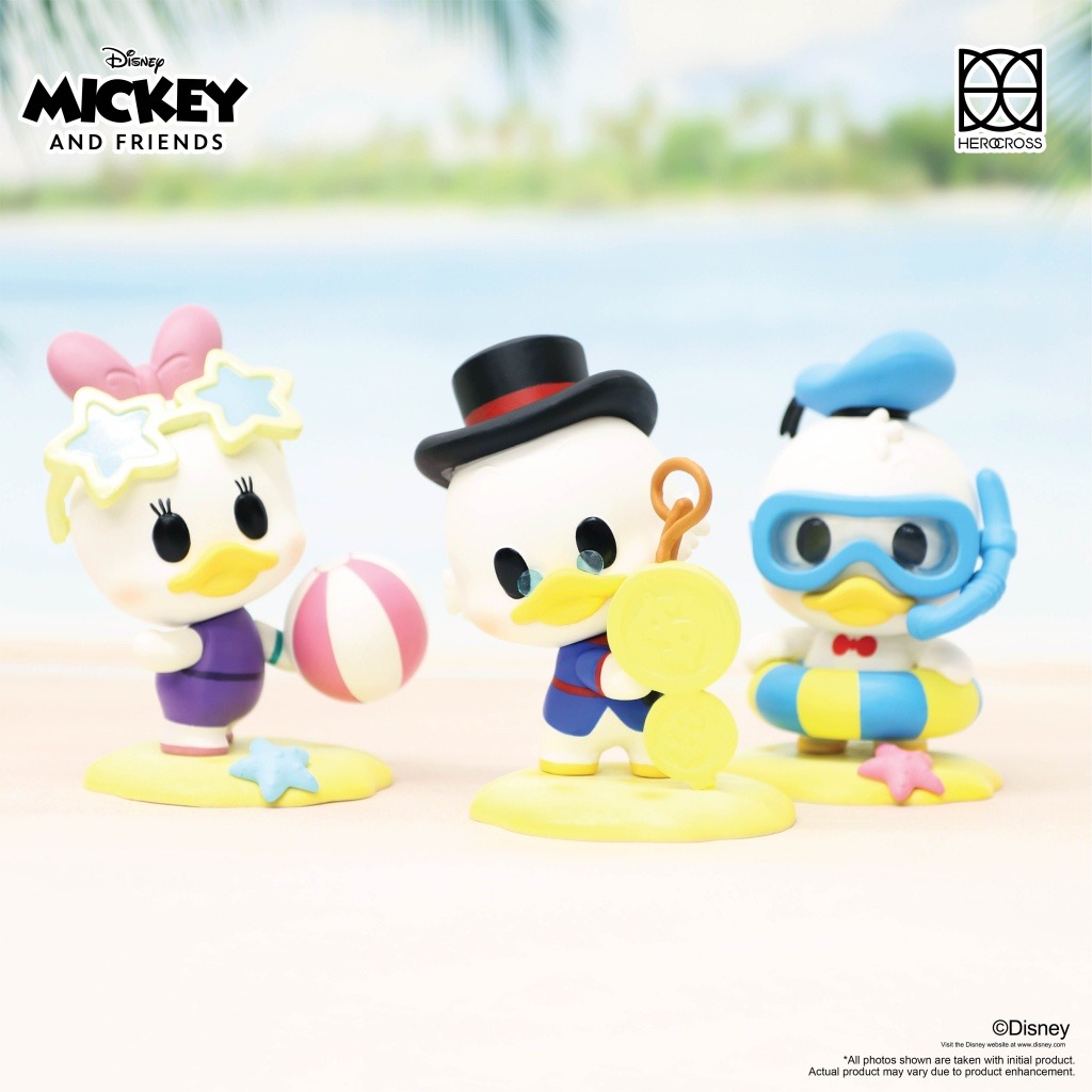 Disney - Mickey And Friend Beach By Herocross (Set of 9)