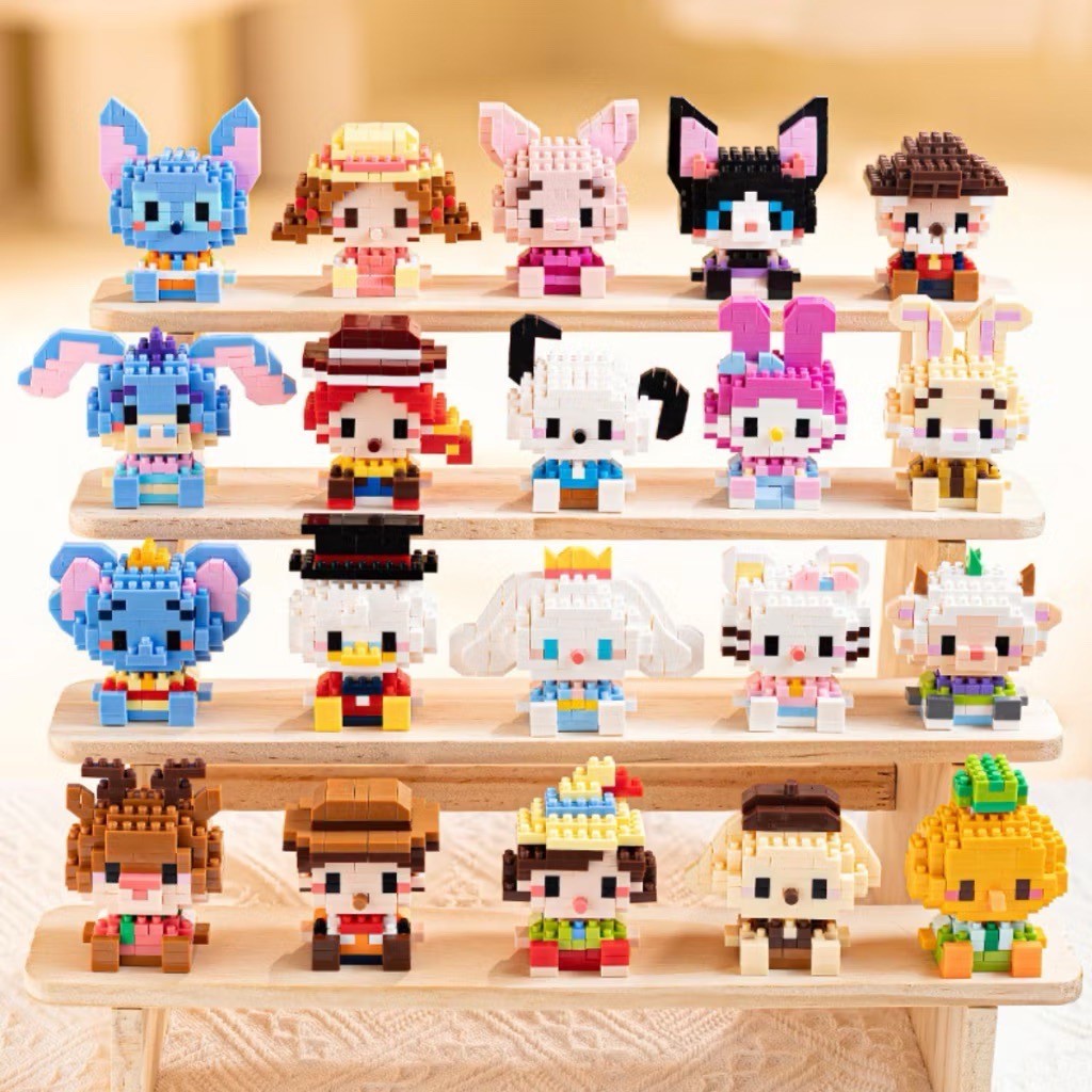 M 53-82 Hit Sanrio & Disney Funny Park