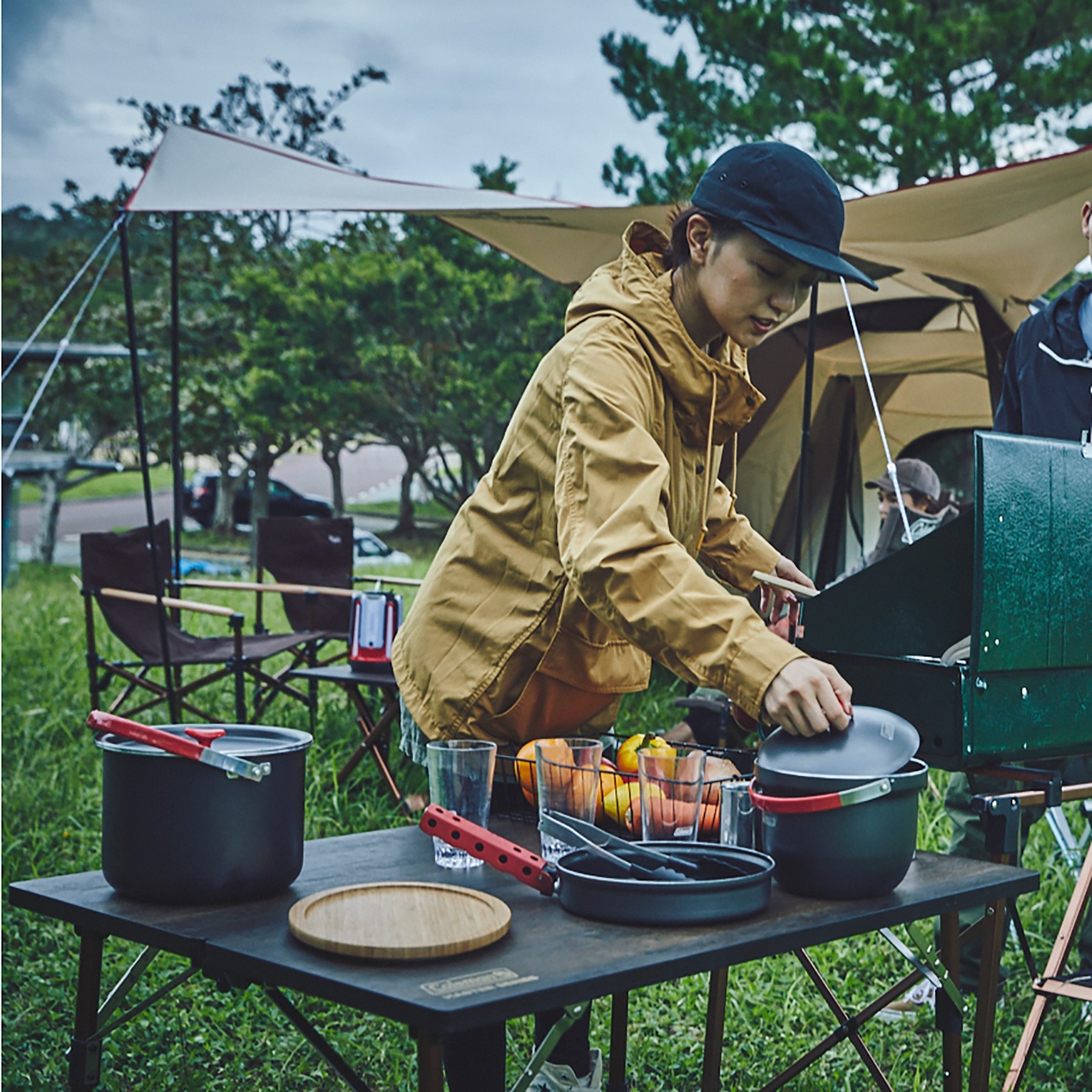 Coleman JP Butterfly Table 90