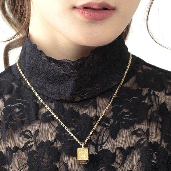 PRE-ORDER : Saint Seiya Gold Cloth Box Silver925 Pendant